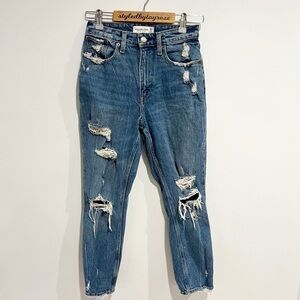 Abercrombie & Fitch Curve Love Mom Jean